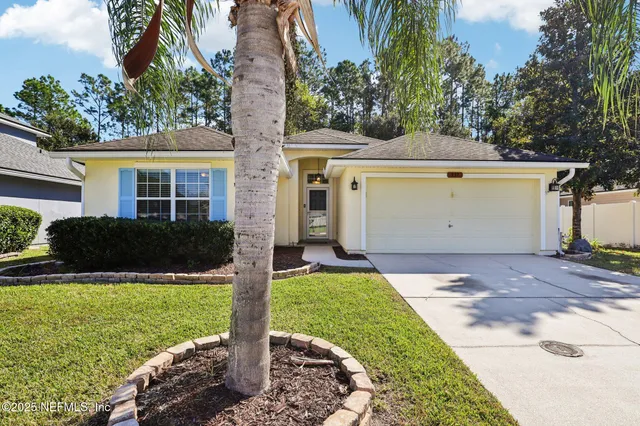 a front view of house with yard