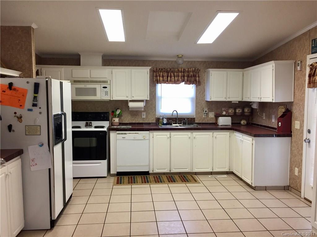 2848 East Maiden Road Maiden, NC 28650 - Photo 5 of 23 Gallery Image 5