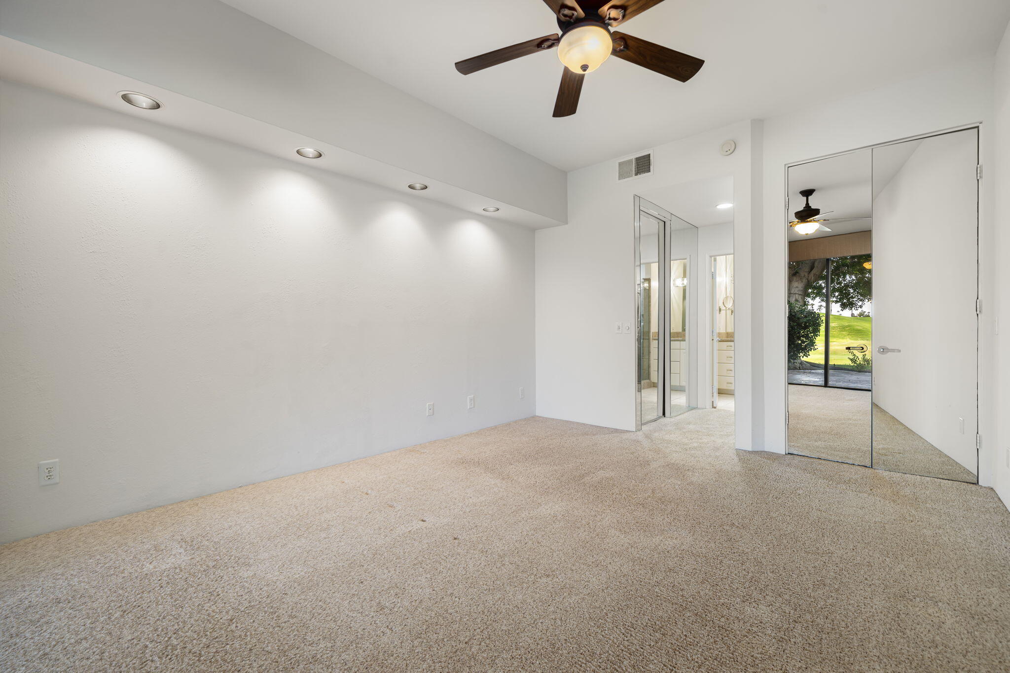 54374 Oak-Tree La Quinta, CA 92253 - Photo 12 of 24 5B1622BB-769C-40CF-9866-F4A0AC00FADE