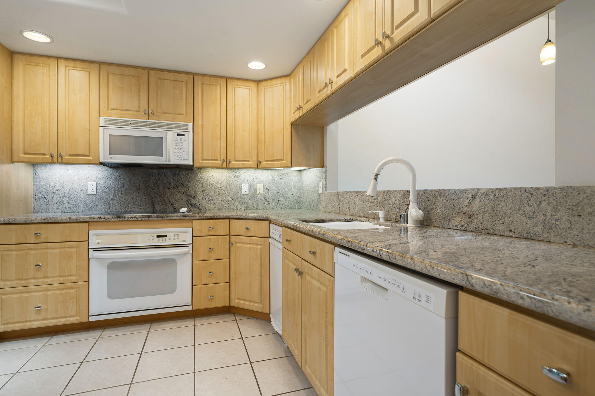 54374 Oak-Tree La Quinta, CA 92253 - Photo 23 of 24 07262D80-B2C0-450B-80C1-760600E34B56