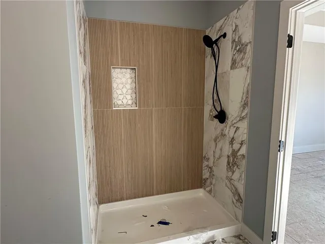 $469,000 | 464 Green Drive, Lawson, MO 64062