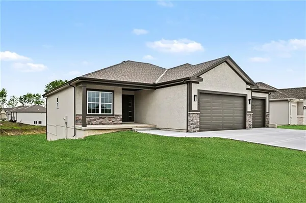 $459,000 | 464 Green Drive, Lawson, MO 64062