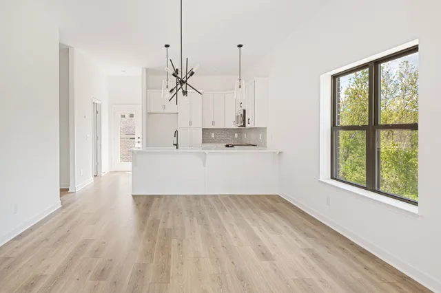 $389,900 | 225 B Folsom Pass Spring Hill, Spring Hill, TN 37174