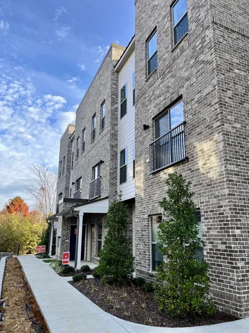 $389,900 | 225 B Folsom Pass Spring Hill, Spring Hill, TN 37174