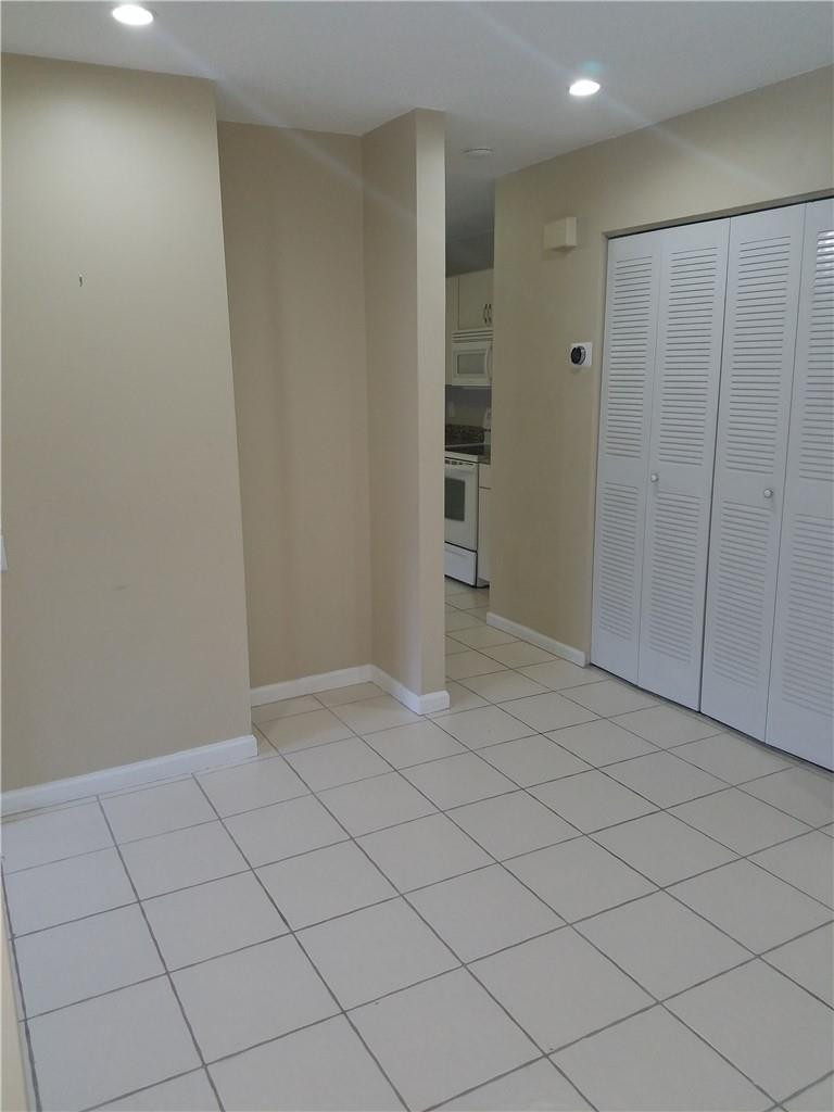 6659 Via Regina, Unit 6659 Boca Raton, FL 33433 - Photo 5 of 38 a view of an empty room