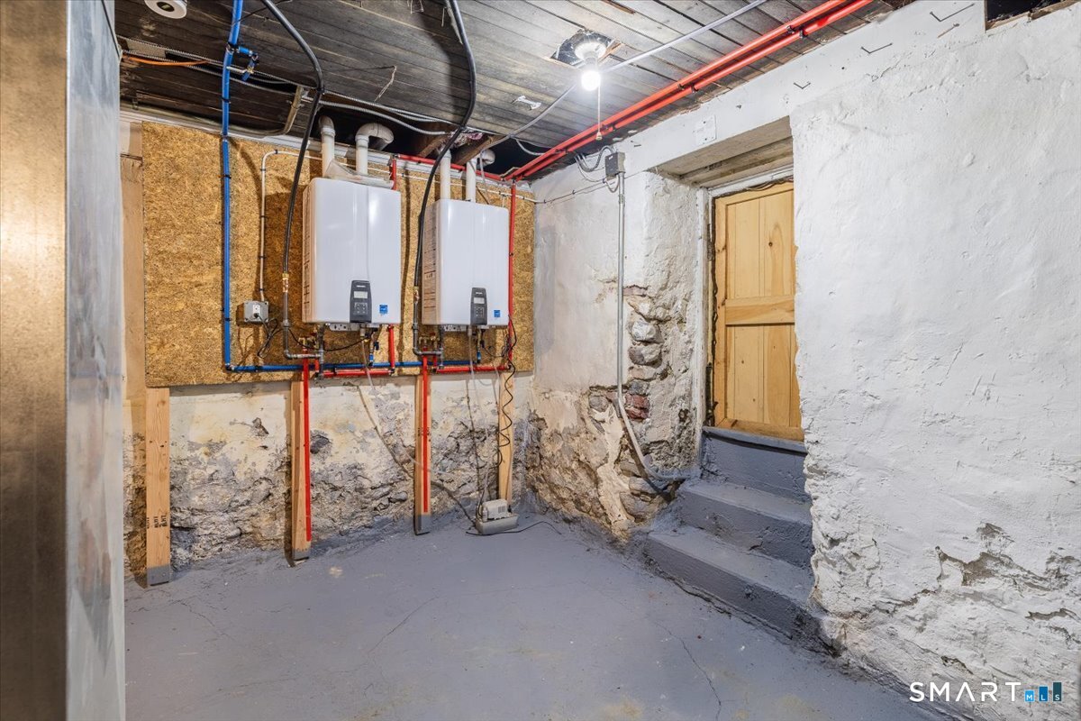 349 Marlborough Terrace Fairfield, CT 06825 - Photo 35 of 38