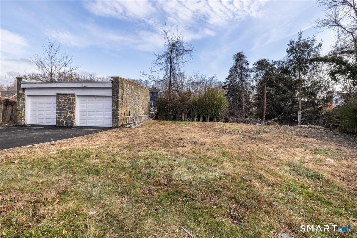 349 Marlborough Terrace Fairfield, CT 06825 - Photo 36 of 38