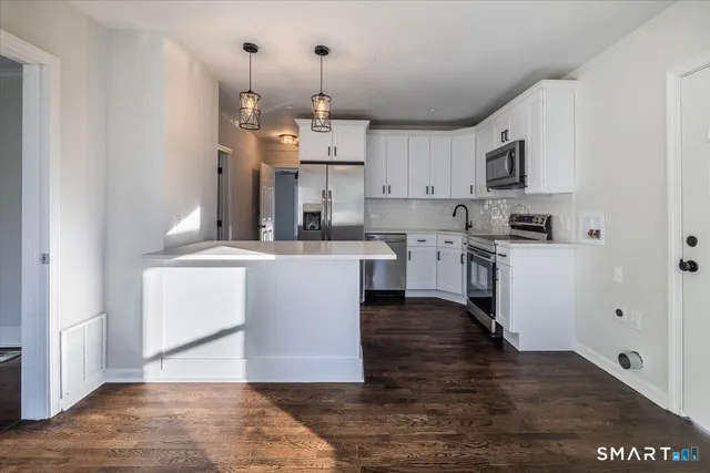 $875,000 | 349 Marlborough Terrace, Fairfield, CT 06825