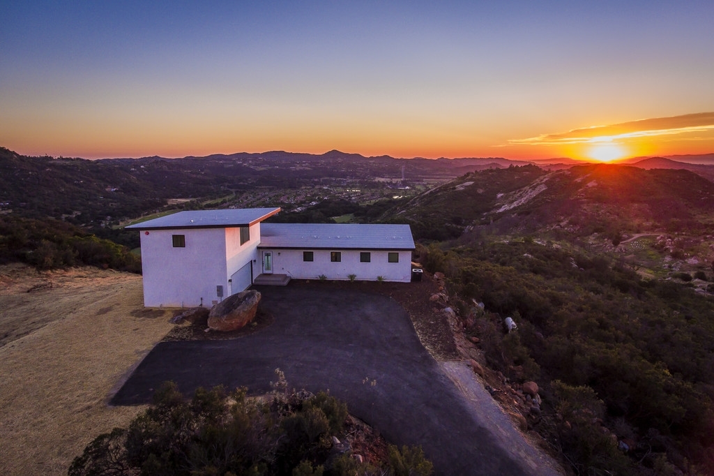 27690 Cool Water Ranch Road Valley Center, CA 92082 - Photo 2 of 24