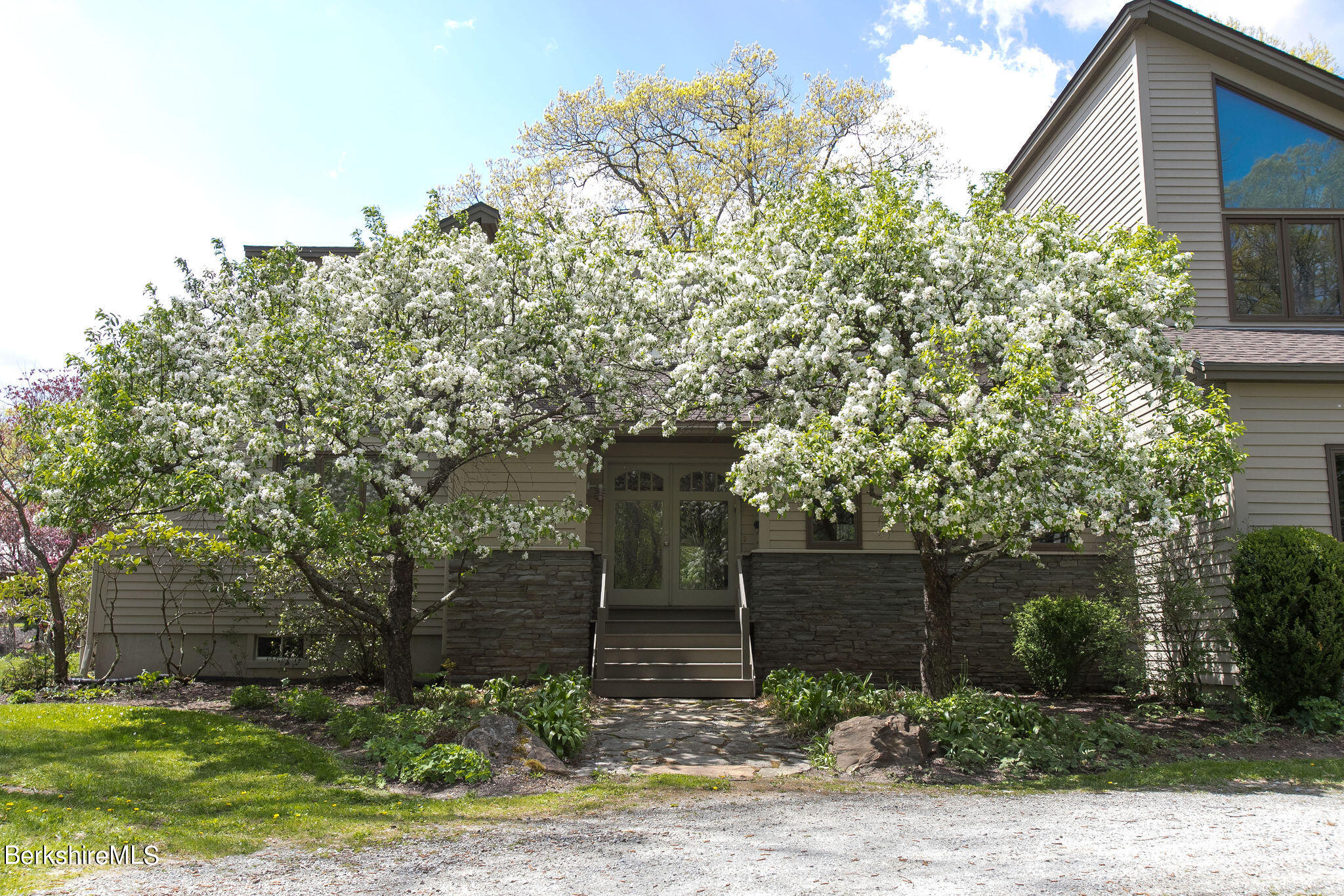 45 Art School Road Monterey, MA 01245 - Photo 12 of 77 Exterior Entry