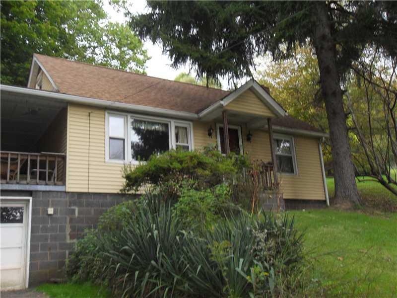 204 Fairfield Road Tarentum, PA 15084 - Photo 2 of 4 Exterior Front.