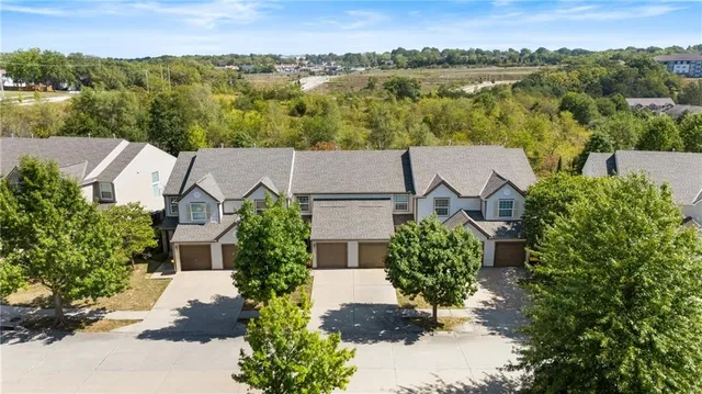 $205,000 | 5507 North Fairmount Avenue, Kansas City, MO 64118