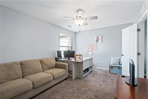 $205,000 | 5507 North Fairmount Avenue, Kansas City, MO 64118