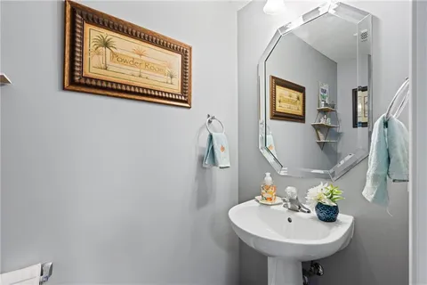 $205,000 | 5507 North Fairmount Avenue, Kansas City, MO 64118