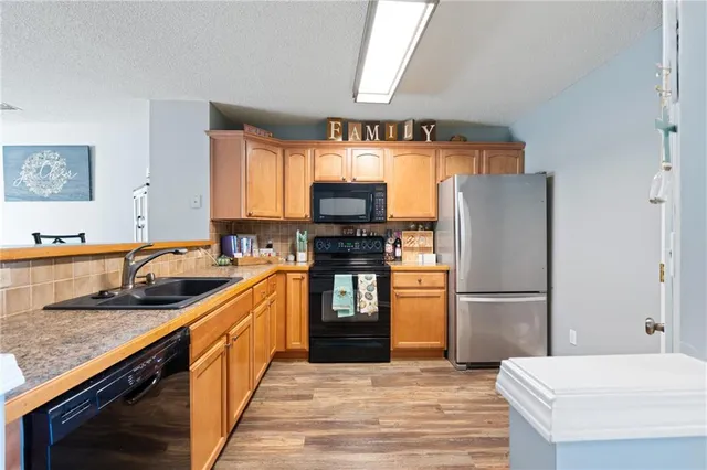 $205,000 | 5507 North Fairmount Avenue, Kansas City, MO 64118