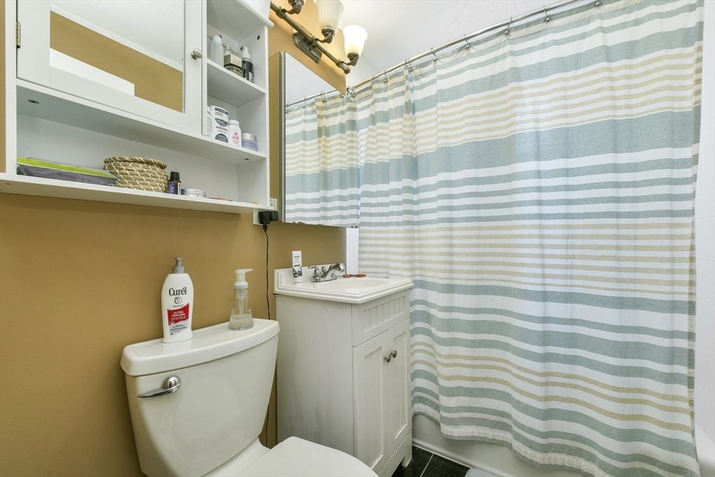 38 Nathan Road, Unit 4 Waltham, MA 02453 - Photo 9 of 14