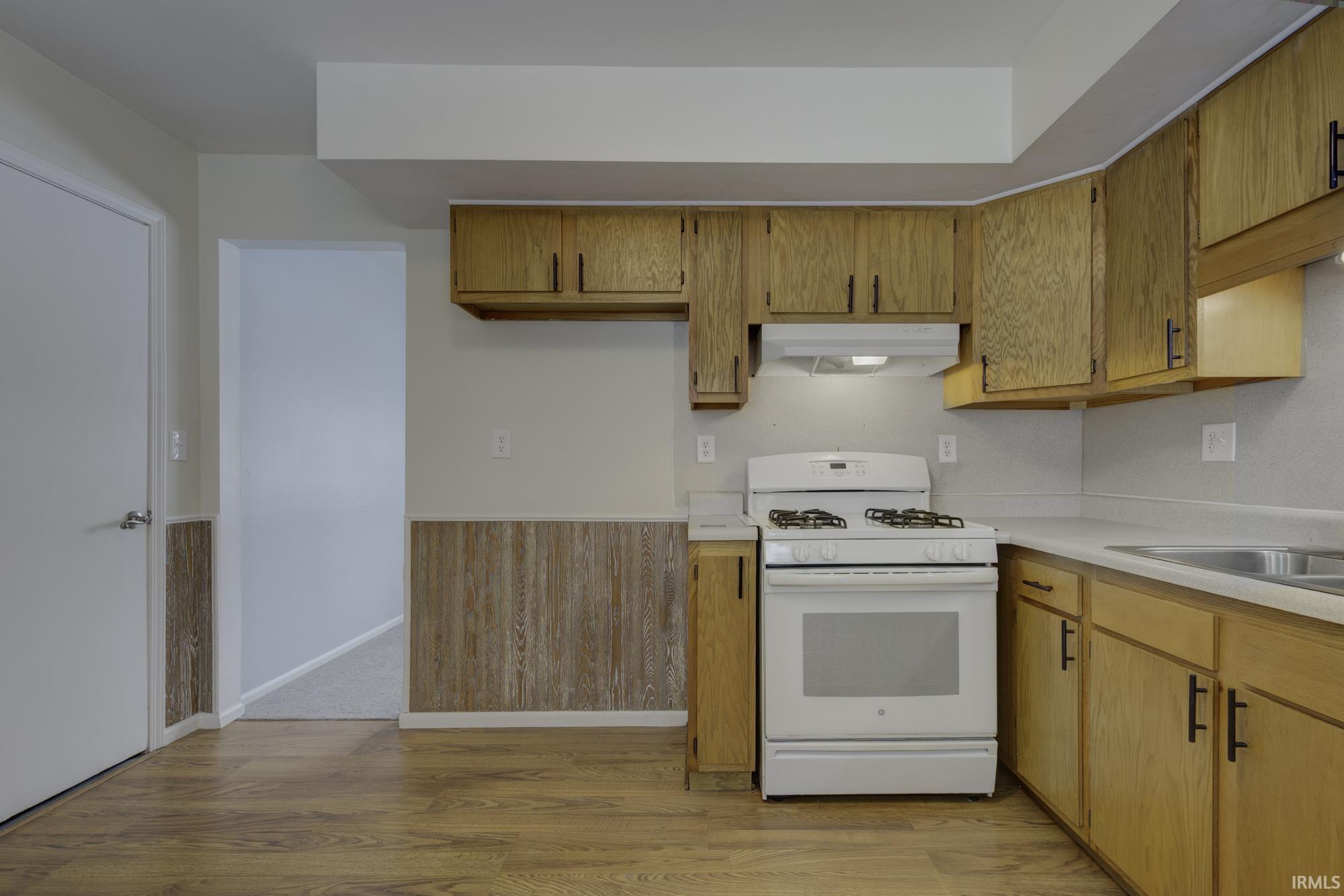 103 Stratford Court Decatur, IN 46733 - Photo 4 of 16