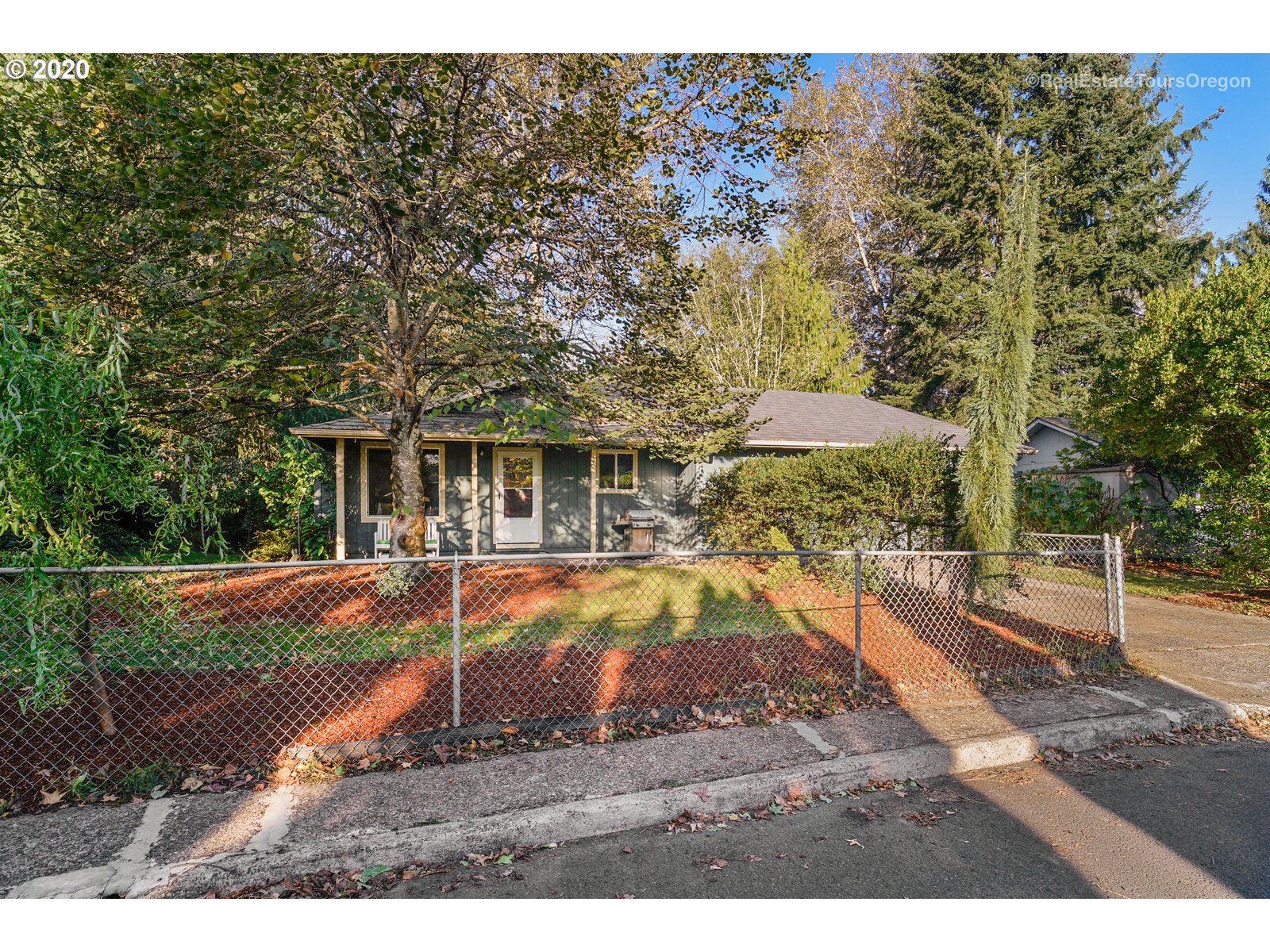 3237 Sunset Drive Hubbard, OR 97032 - Photo 2 of 32
