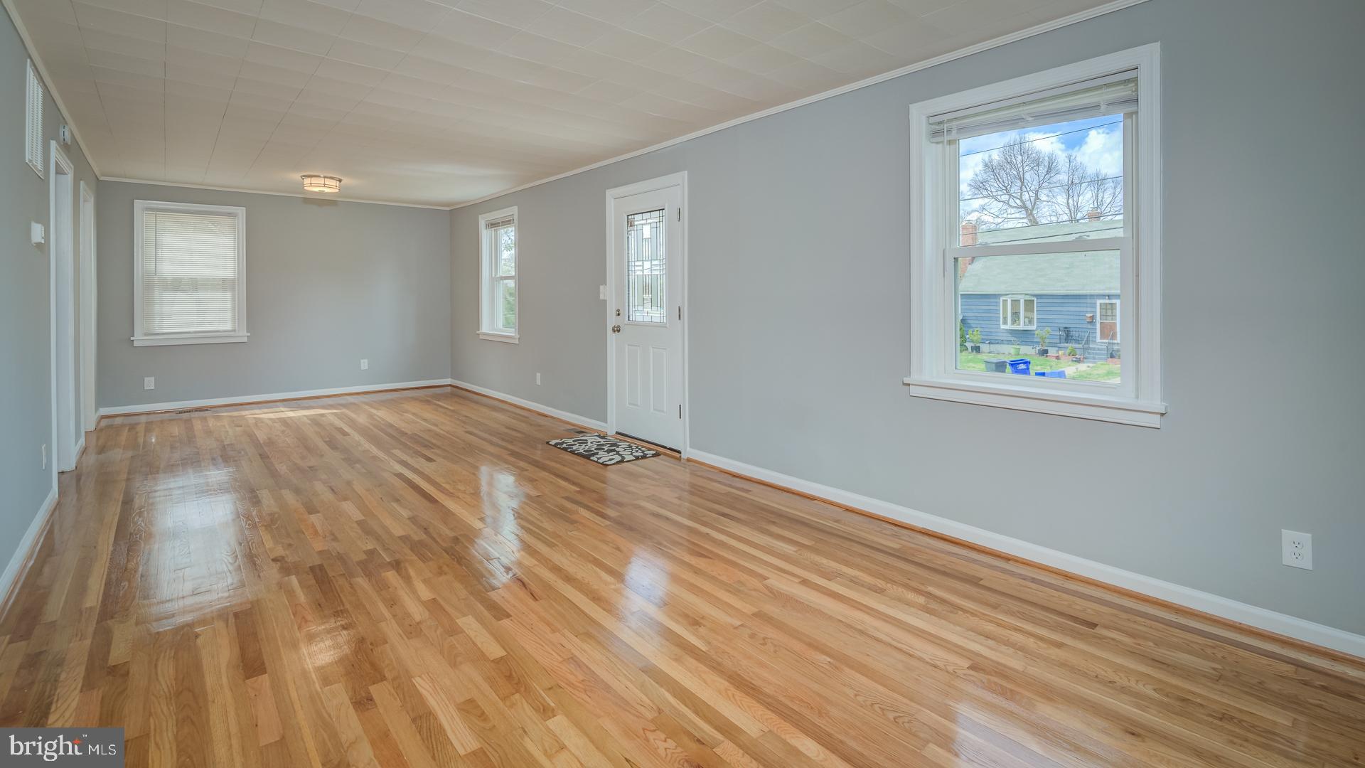 2808 Urbana Drive Silver Spring, MD 20906 - Photo 6 of 39 Living Room - another view