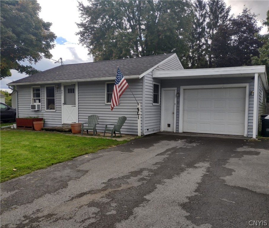 This adorable Chittenango home is a perfect starte