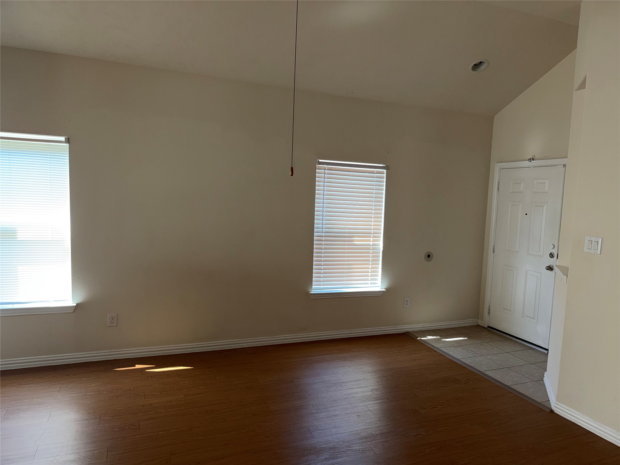 7534 Abbey Point Lane Houston, TX 77049 - Photo 8 of 13