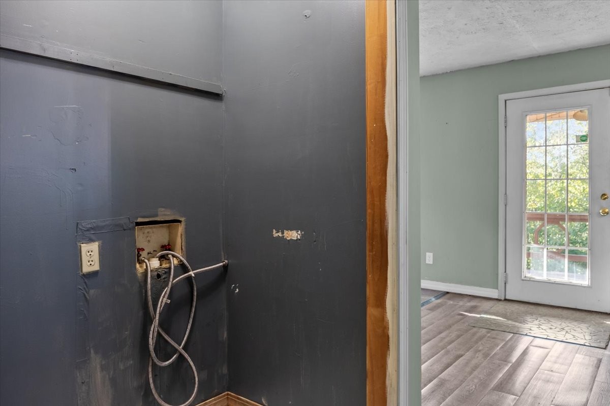 3316 Toms Creek Road Linden, TN 37096 - Photo 25 of 44 a view of a room with gym equipment