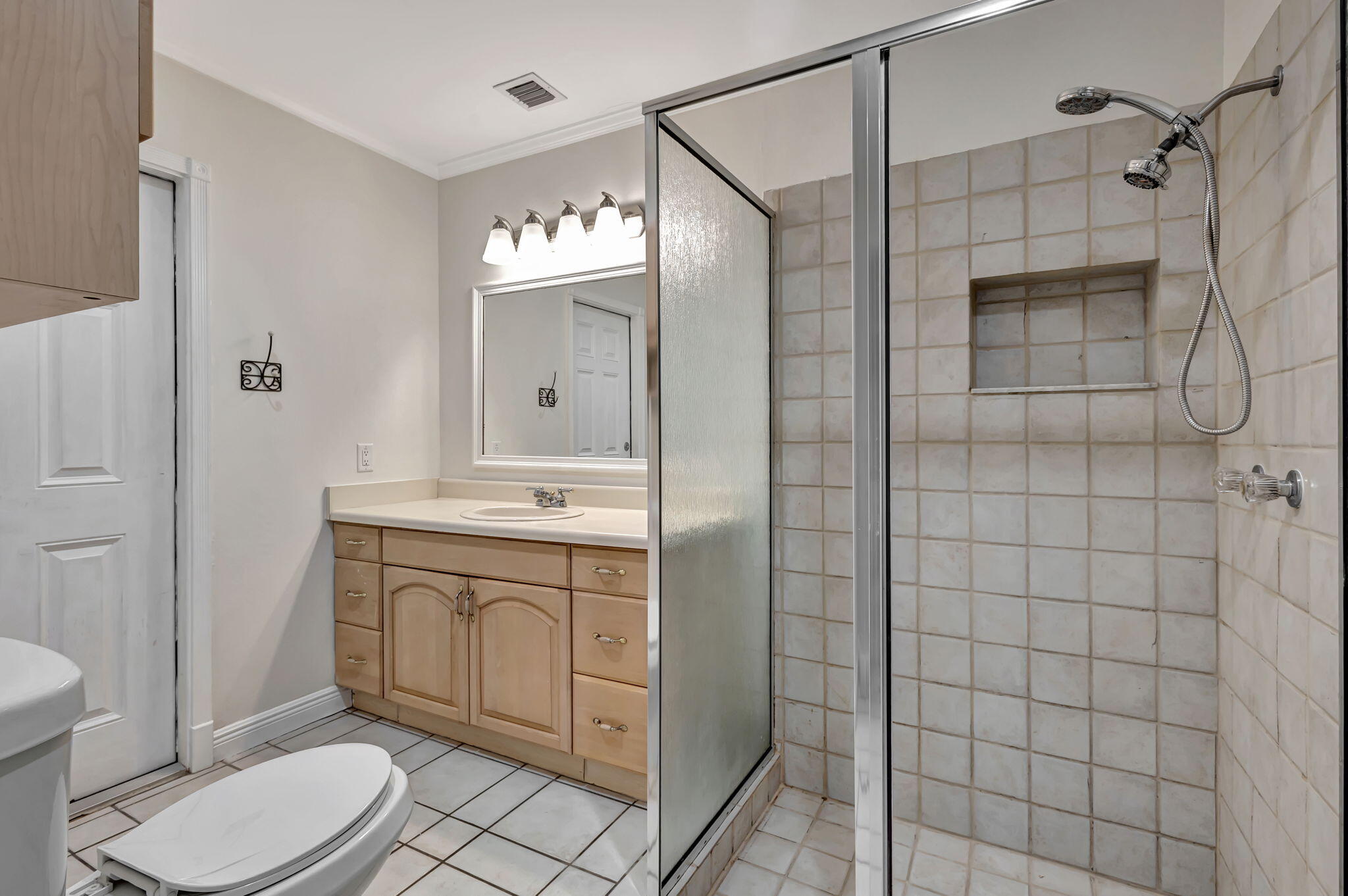 1402 Cormorant Road Delray Beach, FL 33444 - Photo 17 of 52 61-web-or-mls-2 (211)