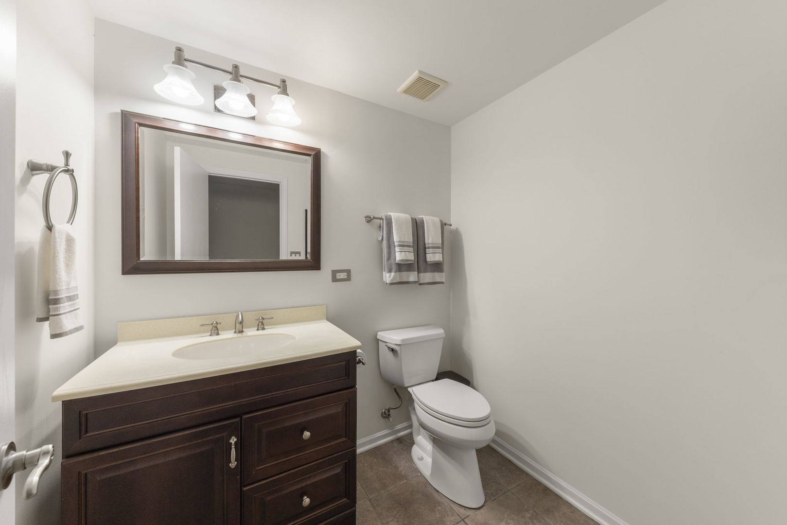 1237 Chatham Drive Lemont, IL 60439 - Photo 26 of 33