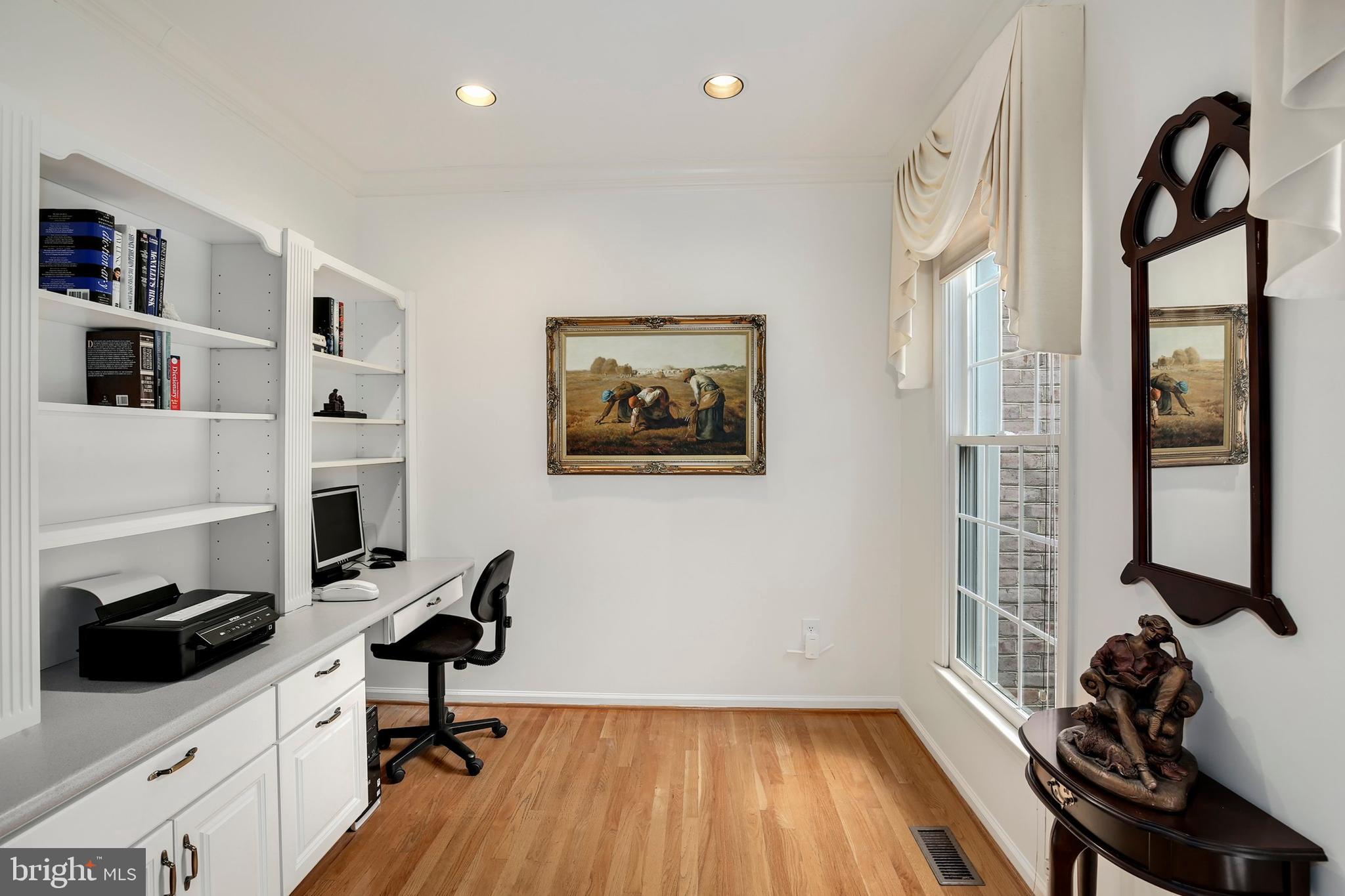 12204 Falls Road Potomac, MD 20854 - Photo 5 of 40 Gallery Image 5
