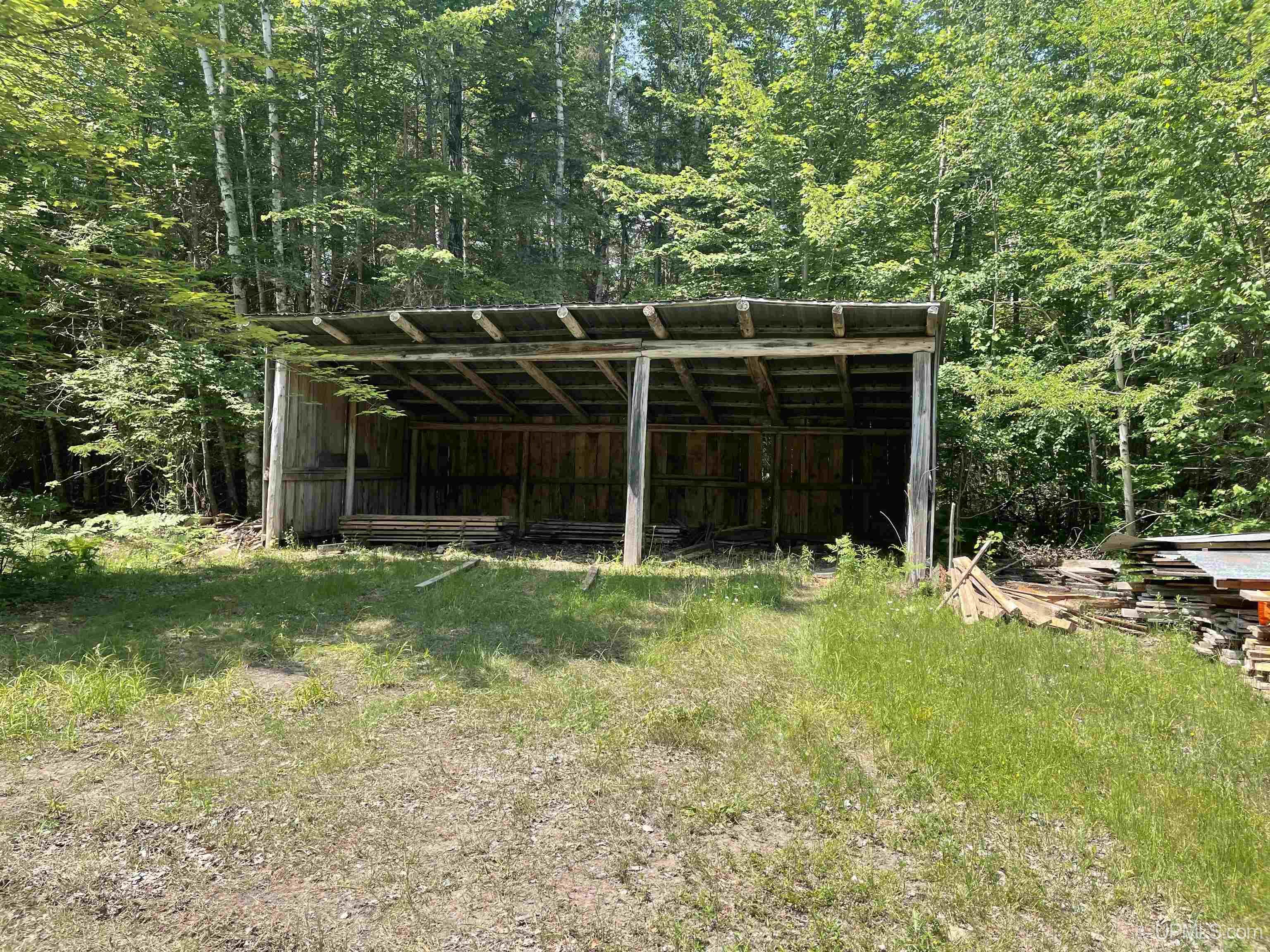 466 Hubble Road Manistique, MI 49854 - Photo 12 of 16 Gallery Image 12