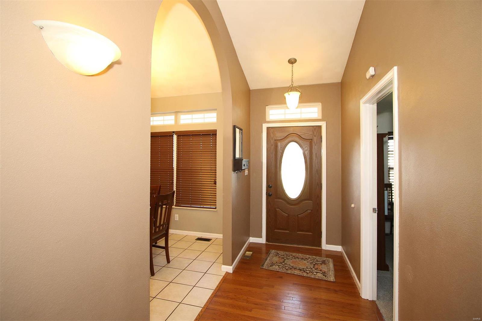 320 Eiler Road Belleville, IL 62223 - Photo 4 of 39 Gallery Image 4