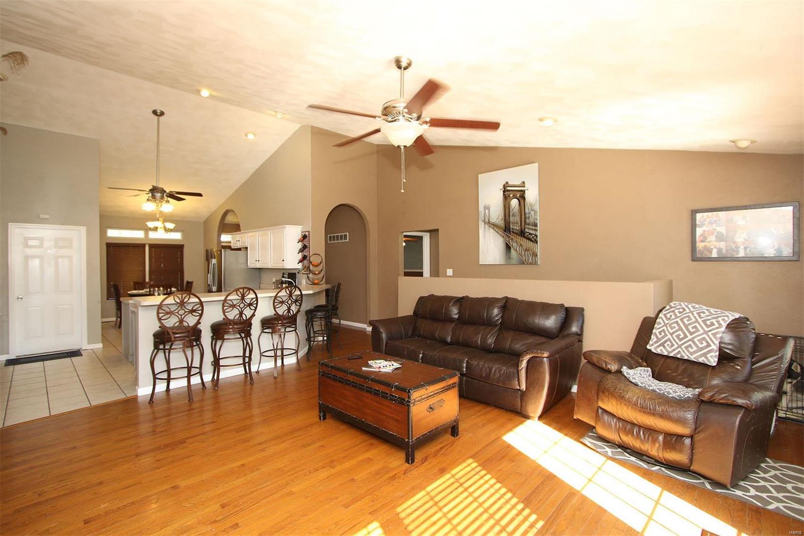 320 Eiler Road Belleville, IL 62223 - Photo 8 of 39 Gallery Image 8