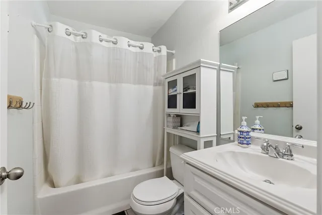 $520,000 | 7868 Arrowhead Lake Road, Hesperia, CA 92345