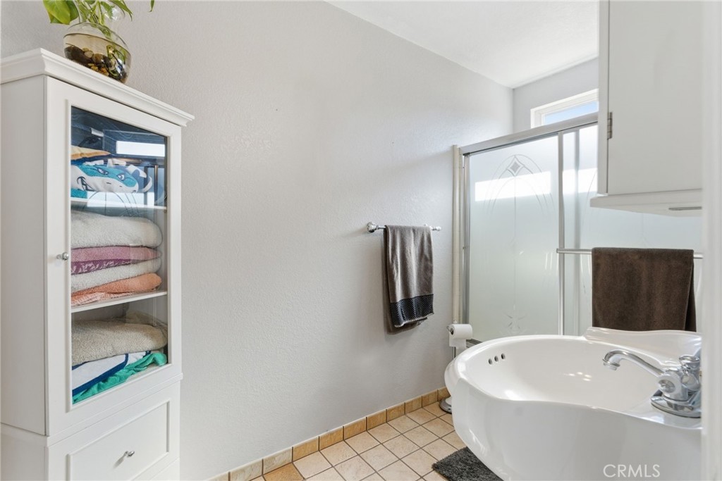 7868 Arrowhead Lake Road Hesperia, CA 92345 - Photo 32 of 45