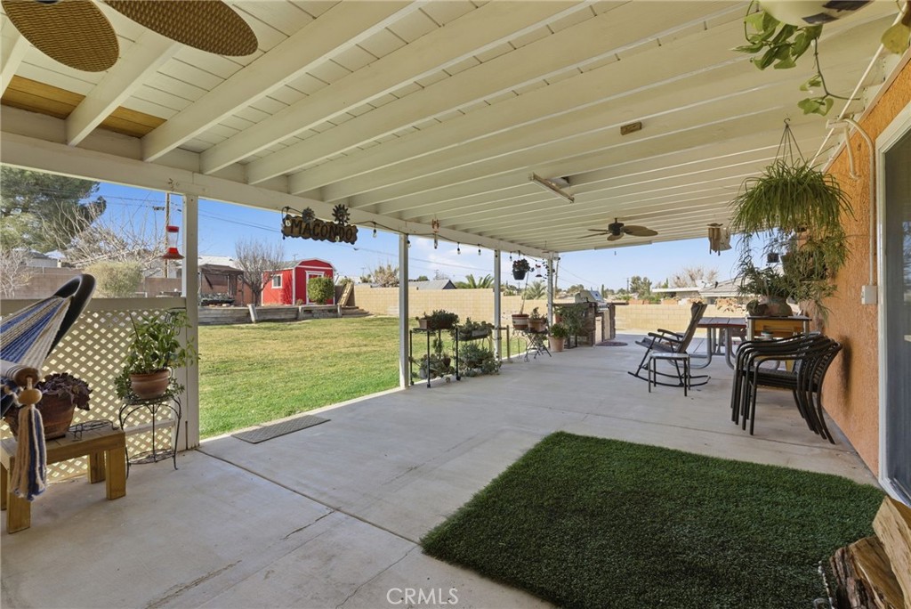 7868 Arrowhead Lake Road Hesperia, CA 92345 - Photo 38 of 45