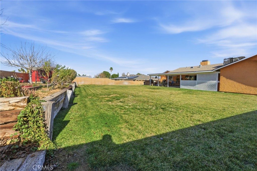 7868 Arrowhead Lake Road Hesperia, CA 92345 - Photo 40 of 45