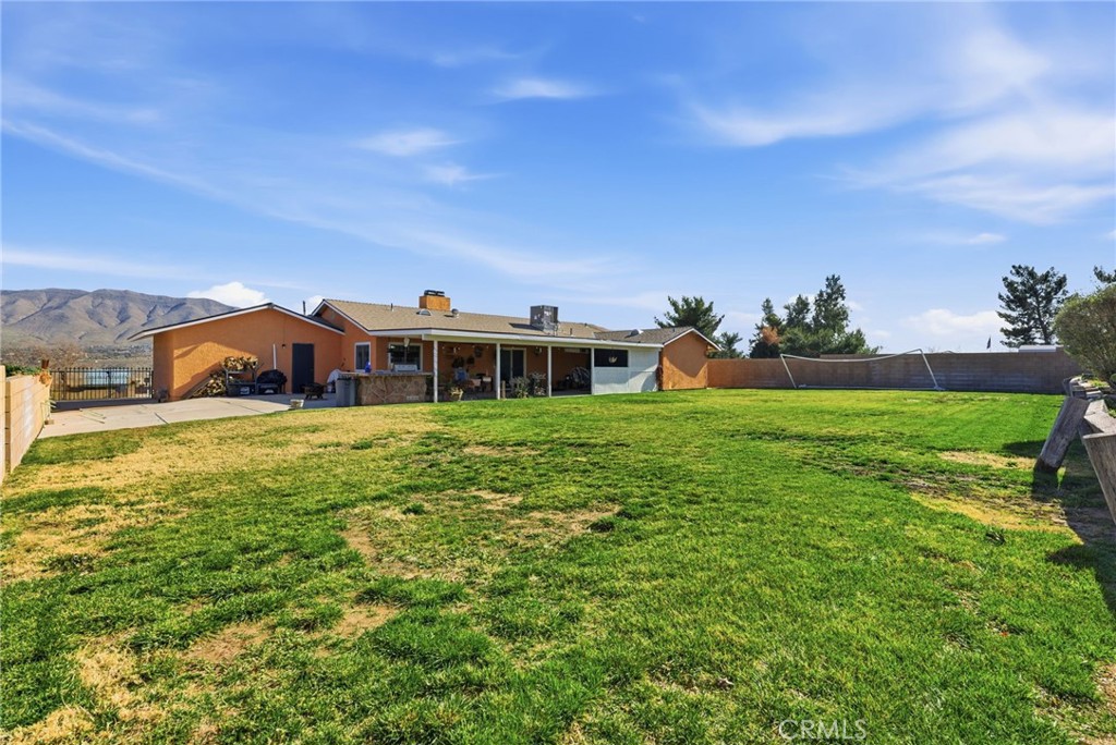 7868 Arrowhead Lake Road Hesperia, CA 92345 - Photo 41 of 45