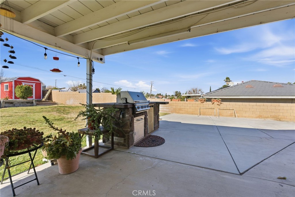 7868 Arrowhead Lake Road Hesperia, CA 92345 - Photo 43 of 45