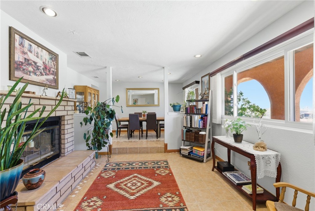 7868 Arrowhead Lake Road Hesperia, CA 92345 - Photo 7 of 45