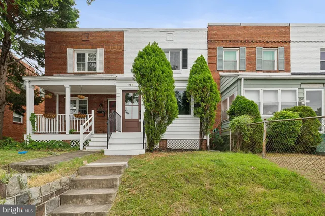 front view of house with a yard