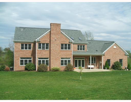 129 Purvis Road Butler, PA 16001 - Photo 2 of 8 Exterior Back.
