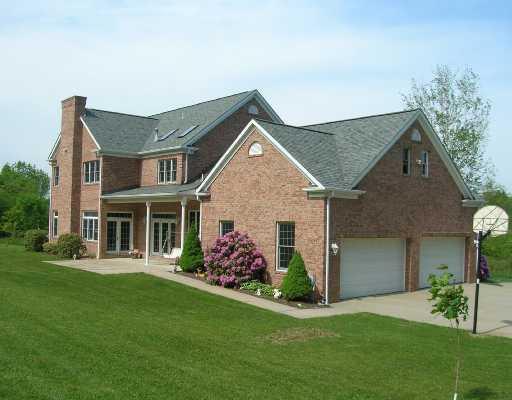 129 Purvis Road Butler, PA 16001 - Photo 8 of 8 Parking Lot/Garage. Four car garage