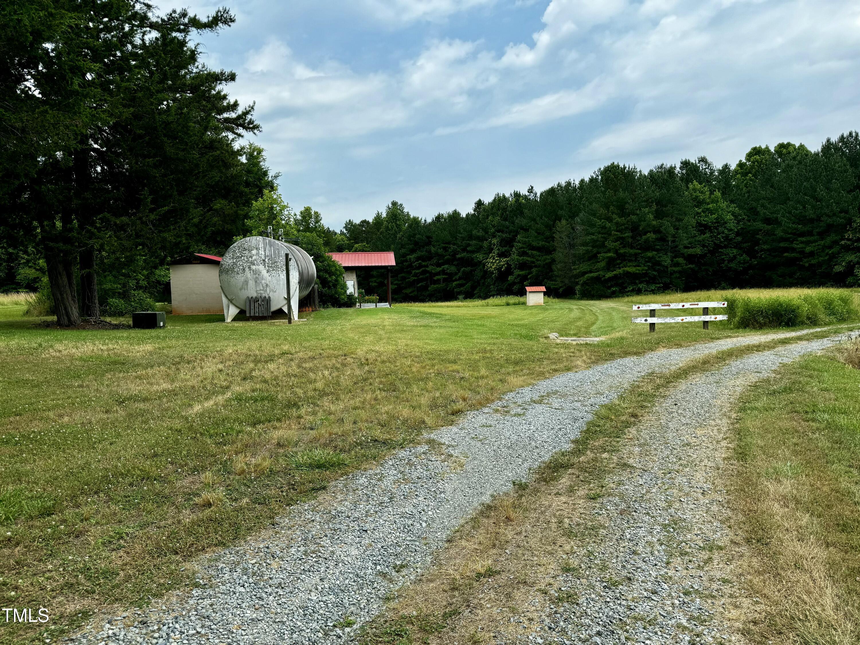 8450 Perry Road Graham, NC 27253 - Photo 5 of 37