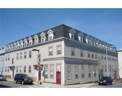 $3,800 | 346 West 3rd Street, Unit 21, Boston, MA 02127