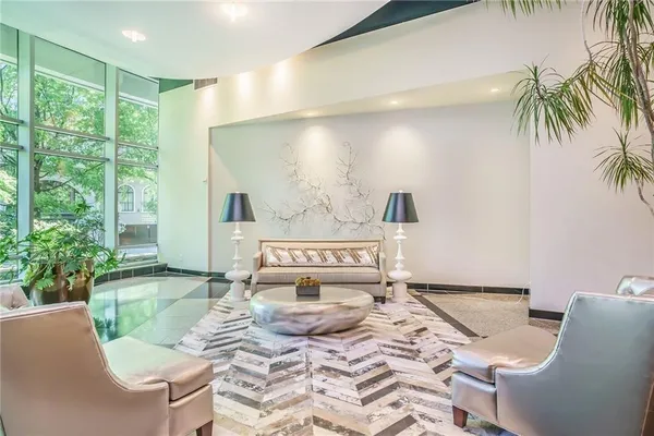 $2,700 | 3338 Peachtree Road Northeast, Unit 710, Atlanta, GA 30326