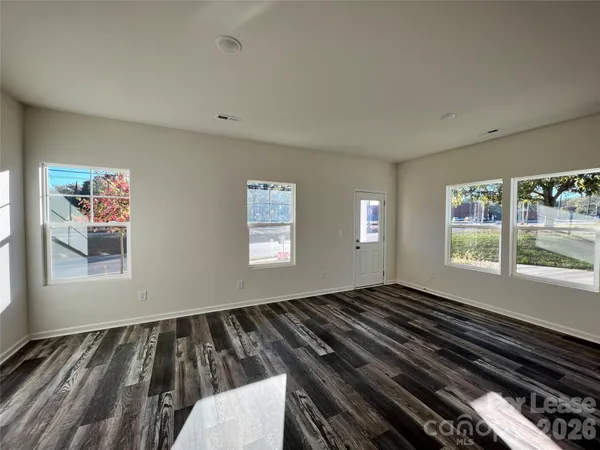 $1,725 | 574 North Broad Street, Unit A, Mooresville, NC 28115