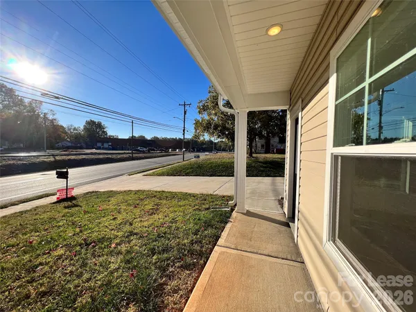 $1,725 | 574 North Broad Street, Unit A, Mooresville, NC 28115