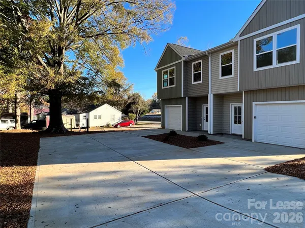 $1,725 | 574 North Broad Street, Unit A, Mooresville, NC 28115