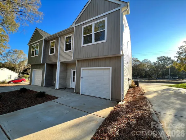 $1,725 | 574 North Broad Street, Unit A, Mooresville, NC 28115