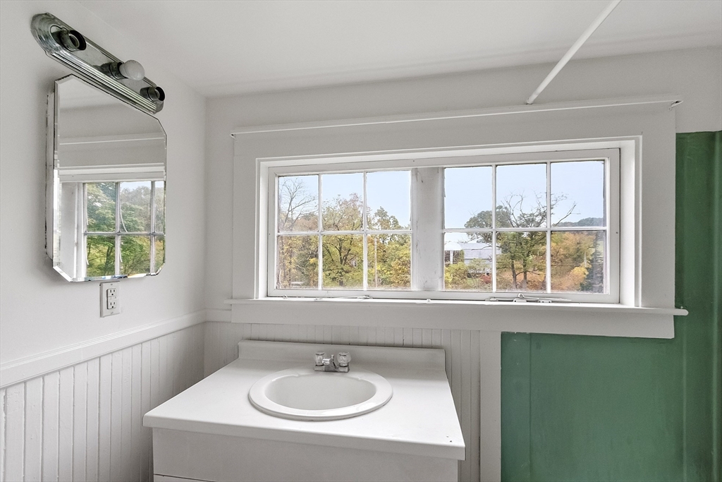 401 Old Ayer Road Groton, MA 01450 - Photo 37 of 41 Gallery Image 37